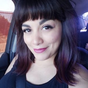 Meet your Posher, Cynthia